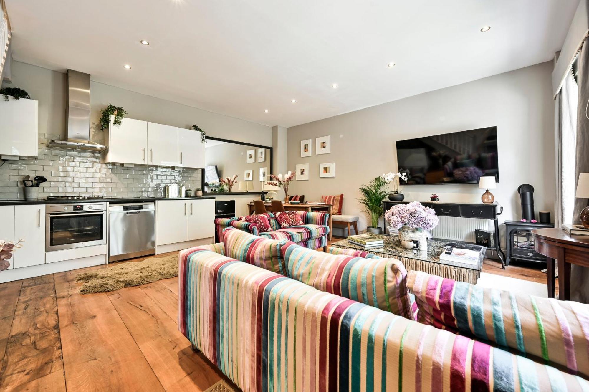 Magnificent 2 Bed Hyde Park Mews House Apartment London Luaran gambar